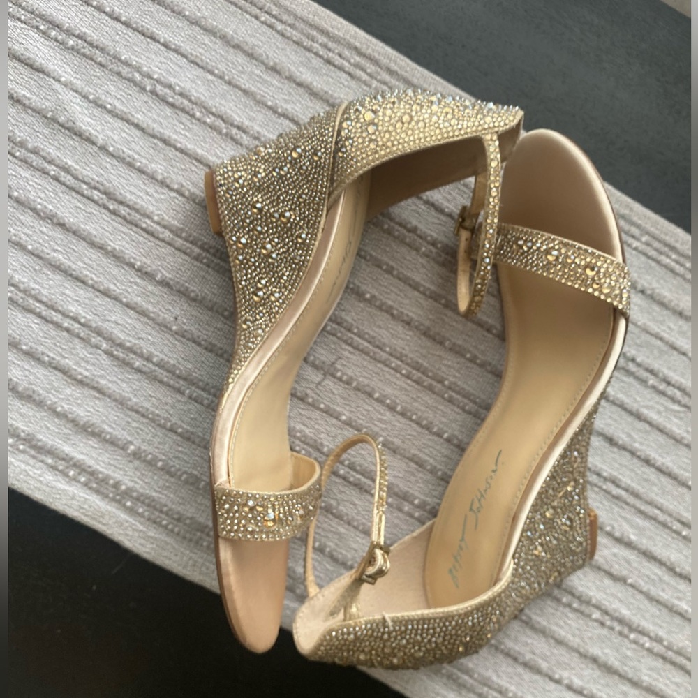 Betsey Johnson Darci wedge.  NWOB.